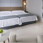 Mediterraneo Bay & Hotel 4*