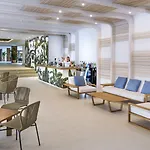 Mediterraneo Bay & Hotel 4*