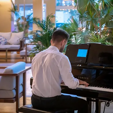 Mediterraneo Bay & 4* רוקאוטס דה מר