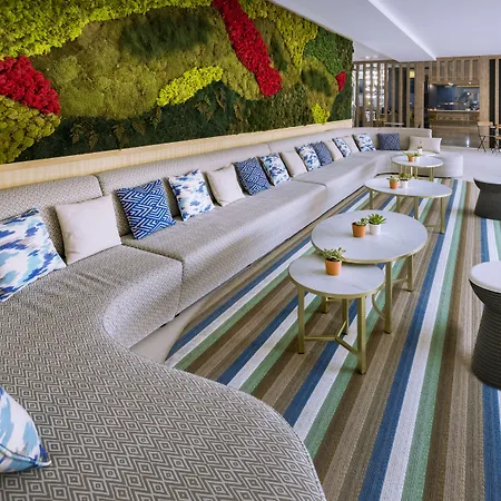 Mediterraneo Bay & 4*