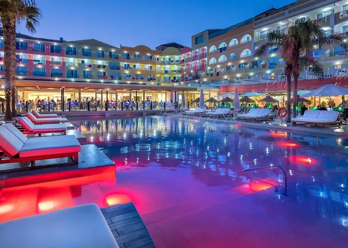 Mediterraneo Bay &