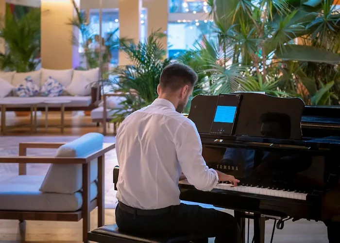 Mediterraneo Bay & 4* רוקאוטס דה מר