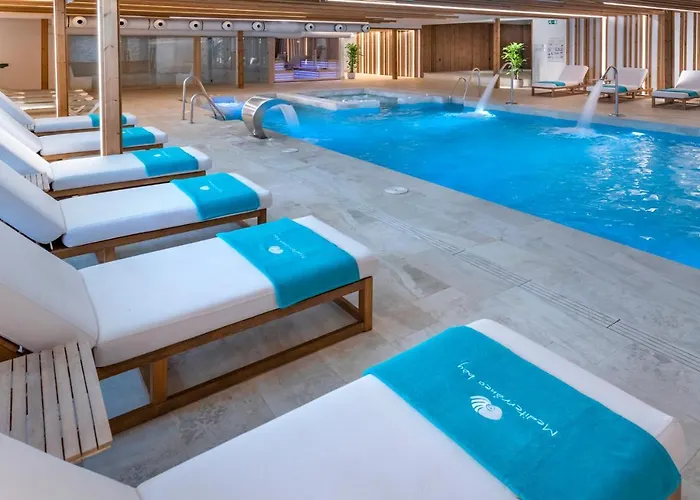 מלון Mediterraneo Bay & 4*