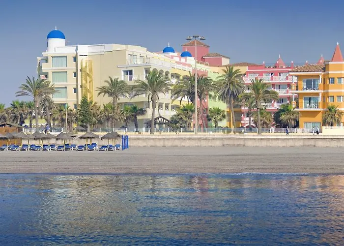 Mediterraneo Bay & מלון