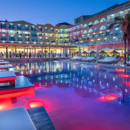 Mediterraneo Bay &
